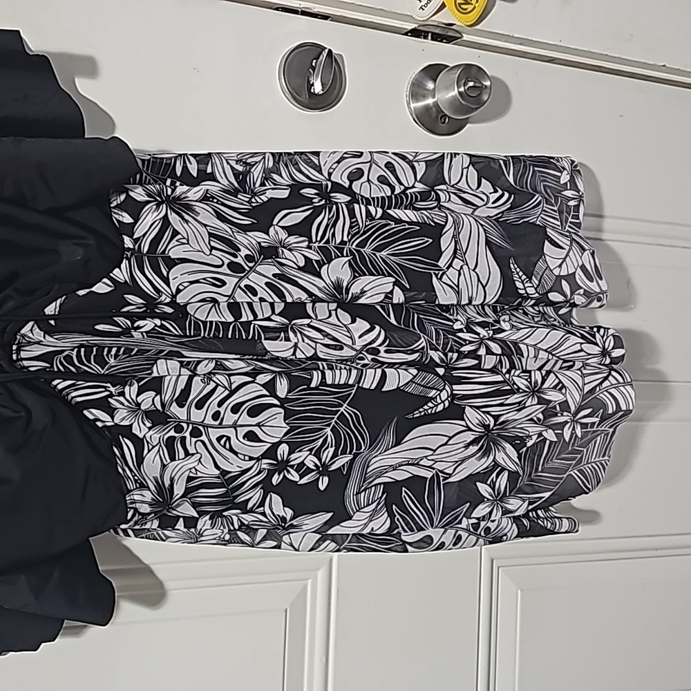NWT Bloomchic  bathing suit - Picture 3 of 8